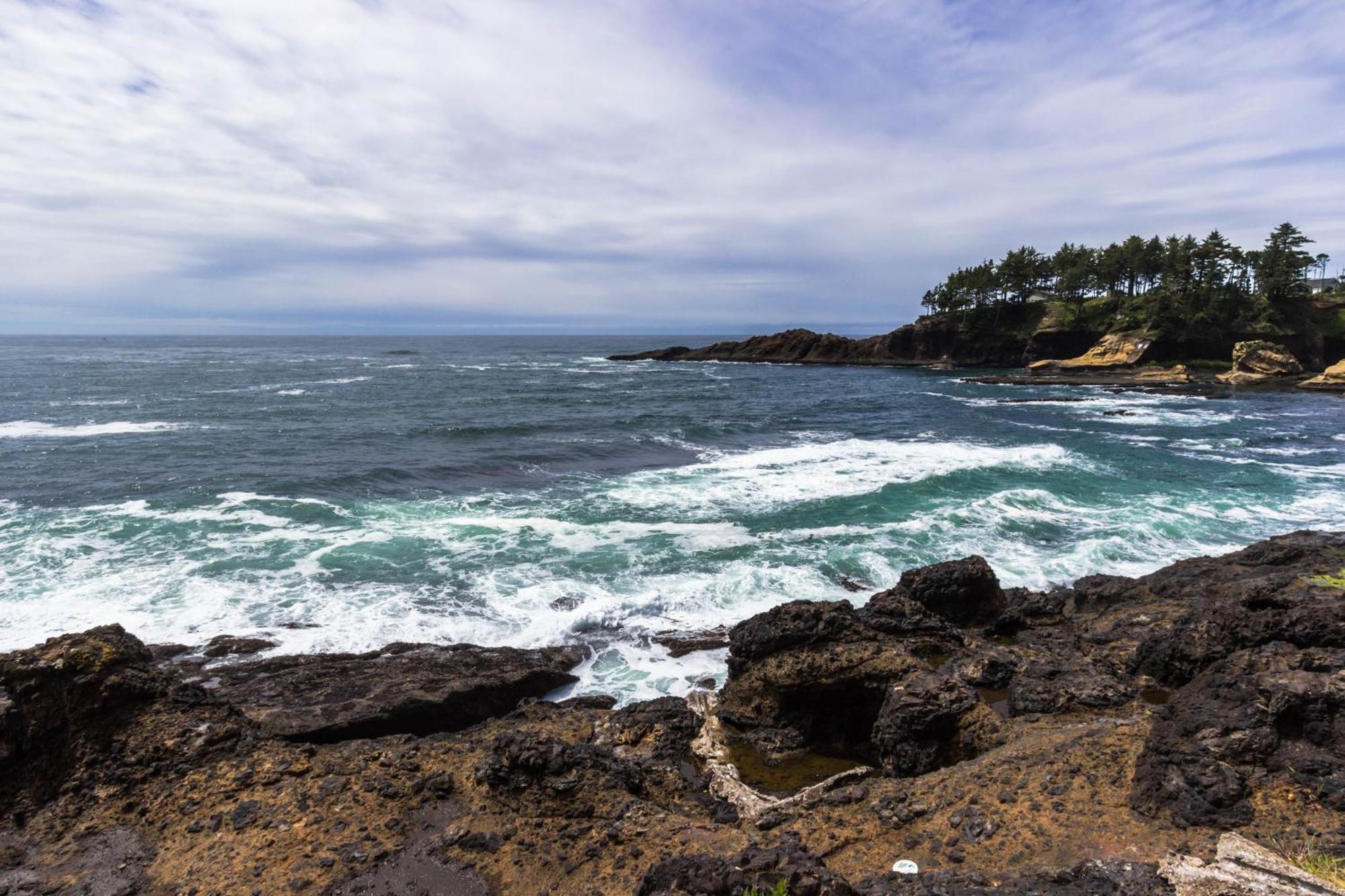 Captain'S Quarters And Cabins Depoe Bay Camera foto